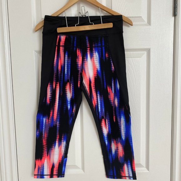 High Performance Calvin Klein Leggings ¾ Length - Picture 2 of 8